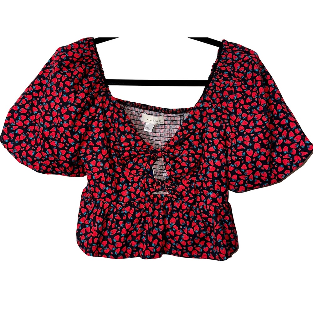 NWT BAND OF THE FREE Floral Top -‎ Small